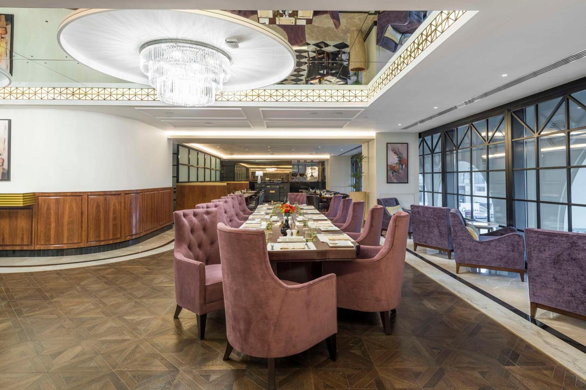 The Hotel Galleria Jeddah, Curio Collection By Hilton Exterior photo The restaurant