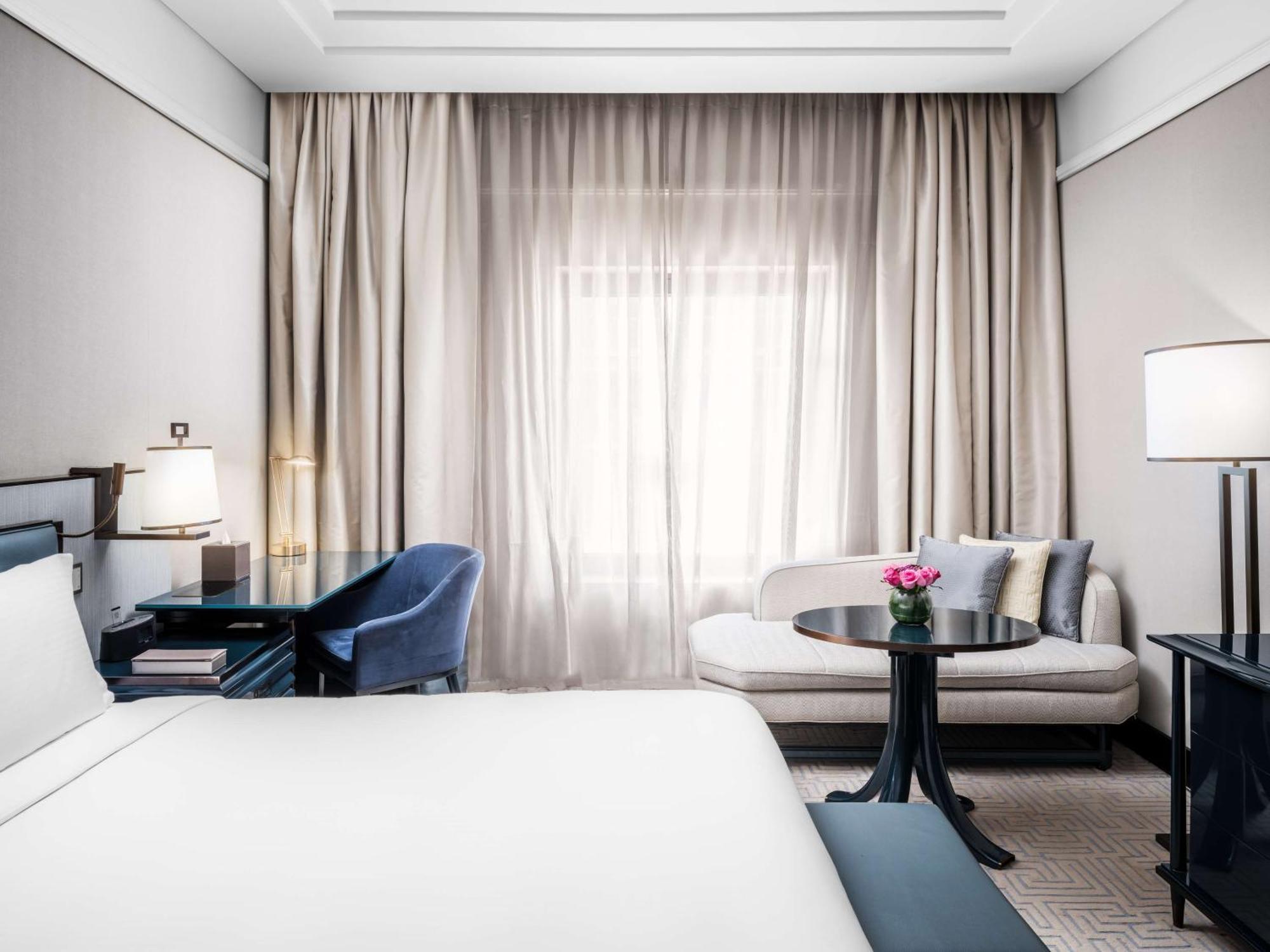 The Hotel Galleria Jeddah, Curio Collection By Hilton Exterior photo Deluxe Room