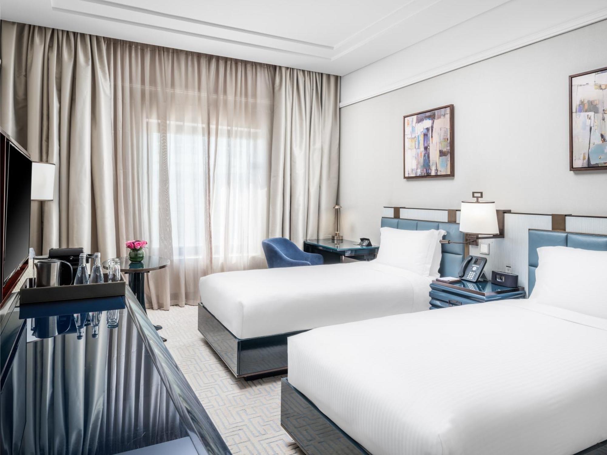 The Hotel Galleria Jeddah, Curio Collection By Hilton Exterior photo Deluxe room